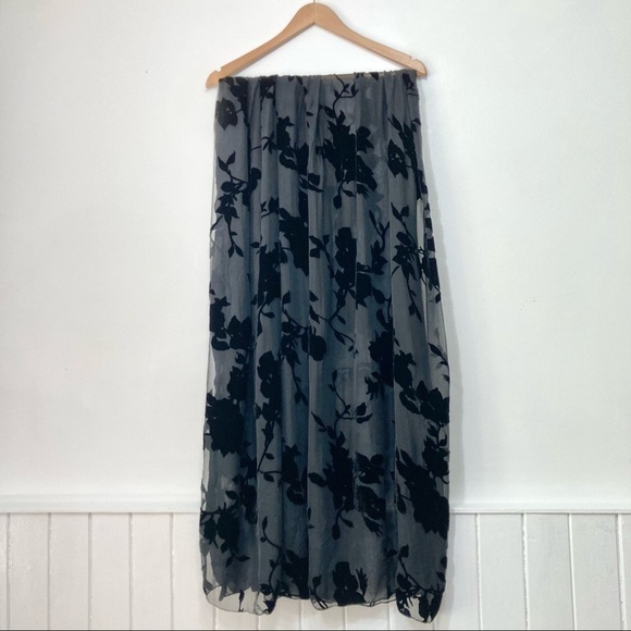 Vintage Black Velvet Embroidered Floral Rectangle Scarf - Picture 2 of 7